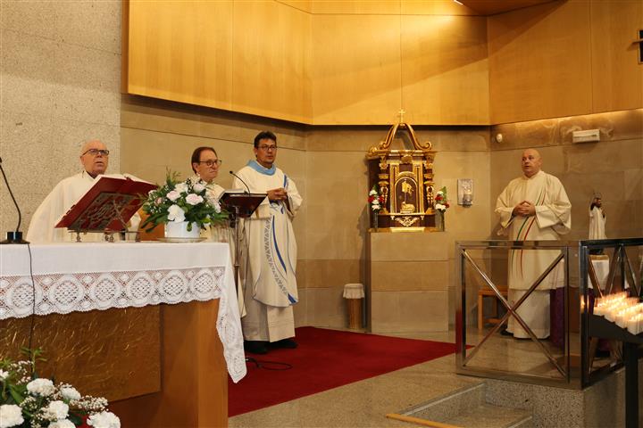 CORUÑA – Homenajes, de despedida al Padre Alexander y de reconocimiento a D.Severino por su nombramiento como Arcipreste de la Ciudad de A Coruña y Arteixo