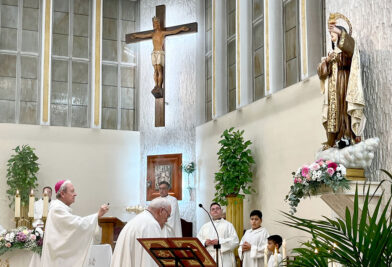 VALENCIA – Monseñor Javier Salinas, preside la misa de la festividad de Santa Teresa de Jesús en Valencia