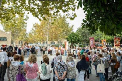 VALENCIA – Más de 300 peregrinos de toda España devotos de la Divina Misericordia participan en un Via Crucis en el Parque Central