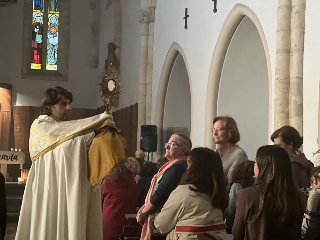CATÓLICOS EN CANTABRIA – «Evangelizados para evangelizar» – 9 de noviembre