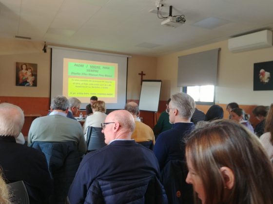 CATÓLICOS EN SEVILLA – La Pastoral Familiar celebró el encuentro anual con personas del proyecto «Un amor que no termina»