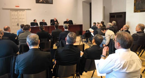 CATÓLICOS EN SEVILLA – El Consejo de Arciprestes se reúne para abordar los próximos eventos de la Archidiócesis de Sevilla