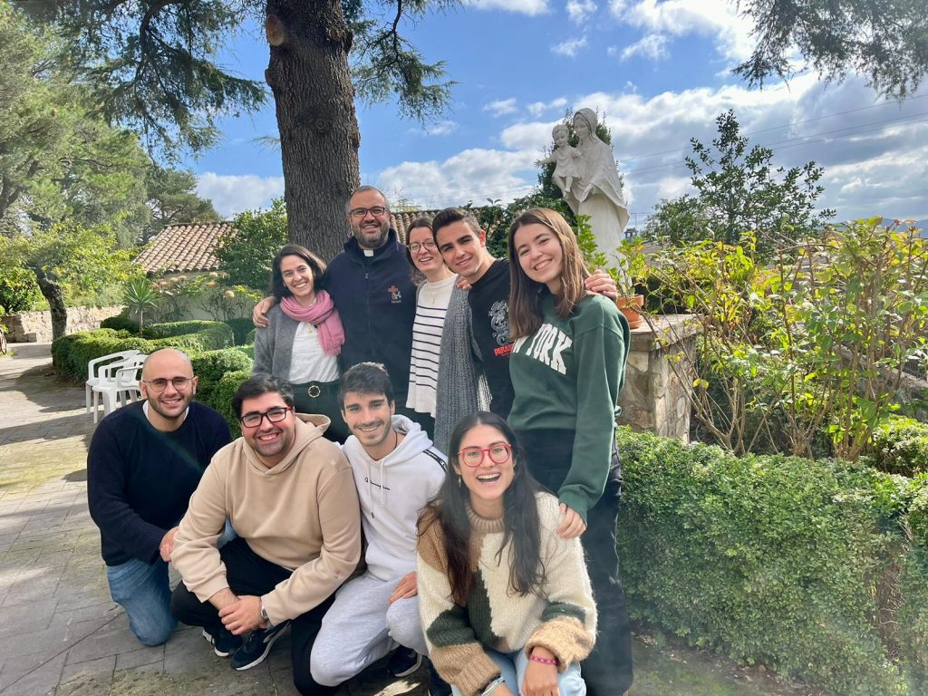 CATÓLICOS EN ÁVILA – Los ejercicios espirituales también son para jóvenes