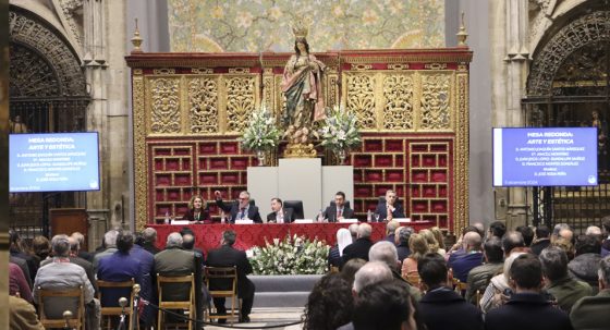 CATÓLICOS EN SEVILLA – La primera mesa redonda del congreso aborda la via pulchritudinis como recorrido de fe desde distintas dimensiones artísticas