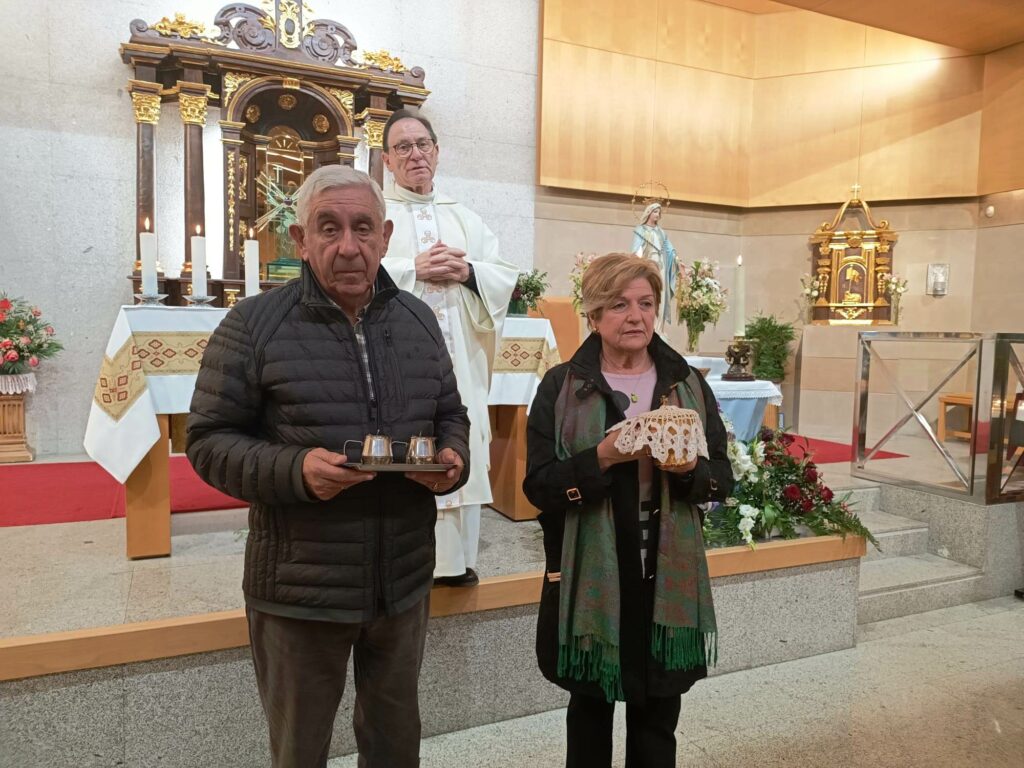 CATÓLICOS EN LA CORUÑA – Bendición y entrega de las Medallas de la Virgen Milagrosa