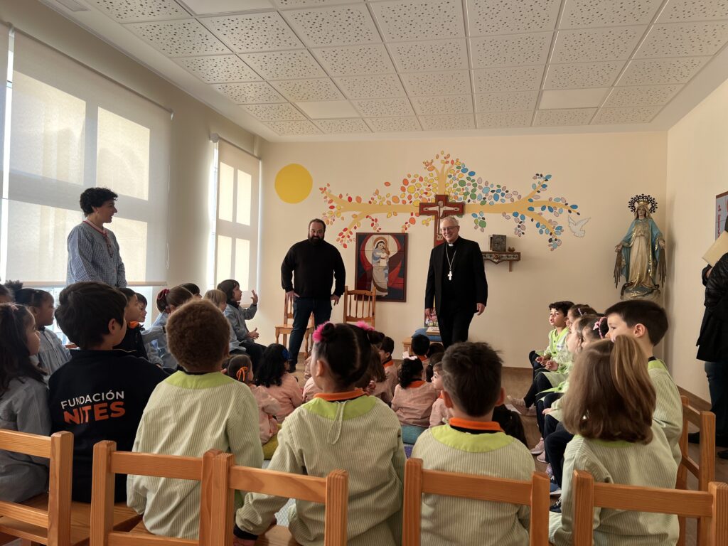 CATÓLICOS DE LUGO – Visita Pastoral al colegio diocesano La Milagrosa