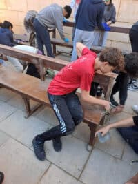 CATÓLICOS EN VALENCIA – Jóvenes y religiosas organizan jornadas de trabajo y de misión en Paiporta