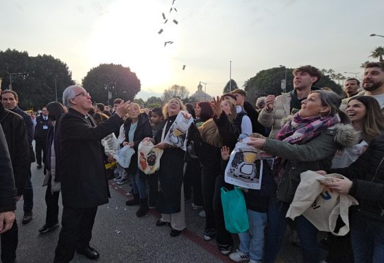 CATÓLICOS EN SEVILLA – El arzobispo, presente un año más en la cabalgata de Reyes de Sevilla
