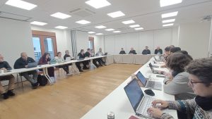 CATÓLICOS EN CANTABRIA – D. Arturo preside la reunión del Consejo de la Juventud con la vista puesta en las actividades y necesidades de la pastoral juvenil nacional