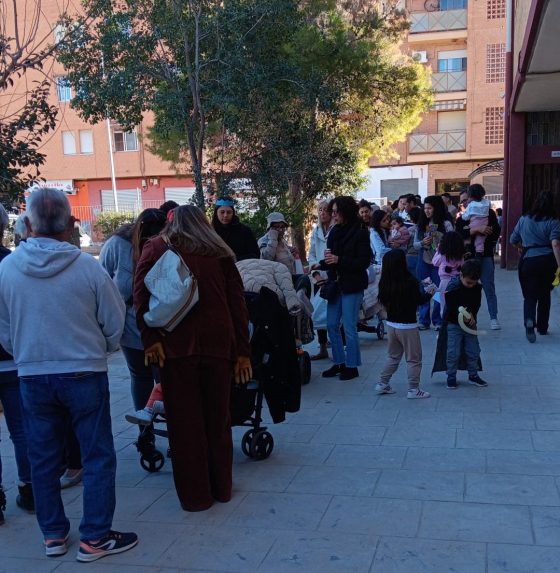 CATÓLICOS EN SEVILLA – Alrededor de 90 voluntarios sevillanos llevaron esperanza a las víctimas de la DANA en Catarroja
