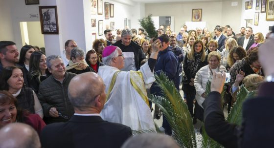 CATÓLICOS EN SEVILLA – Monseñor Saiz pide a las hermandades ser “casa y escuela de vida cristiana”