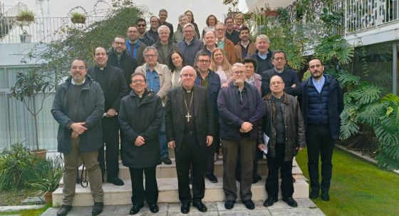 CATÓLICOS EN SEVILLA – El Consejo Diocesano de Pastoral aborda los desafíos ante la pobreza y la inmigración en nuestra Archidiócesis