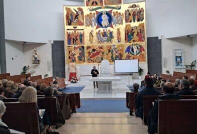 CATÓLICOS EN VALENCIA – Miembros de la Delegación Diocesana de Laicos se reúnen con los Consejos Parroquiales de las vicarías I y II
