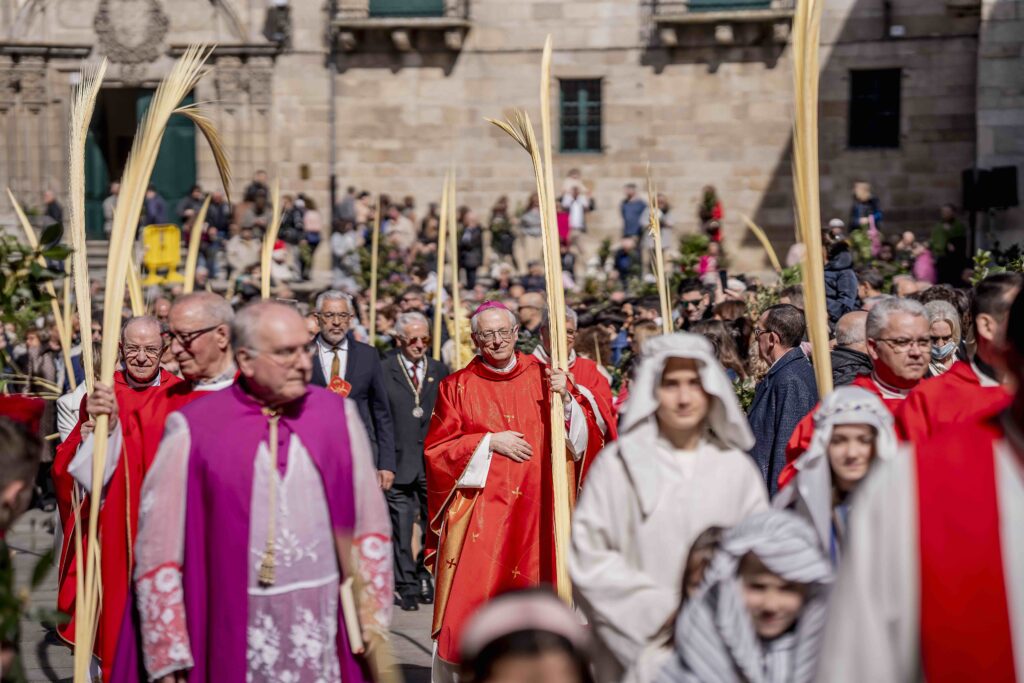 CATÓLICOS DE LUGO – 17º Aniversario de la ordenación de Mons. Alfonso Carrasco Rouco