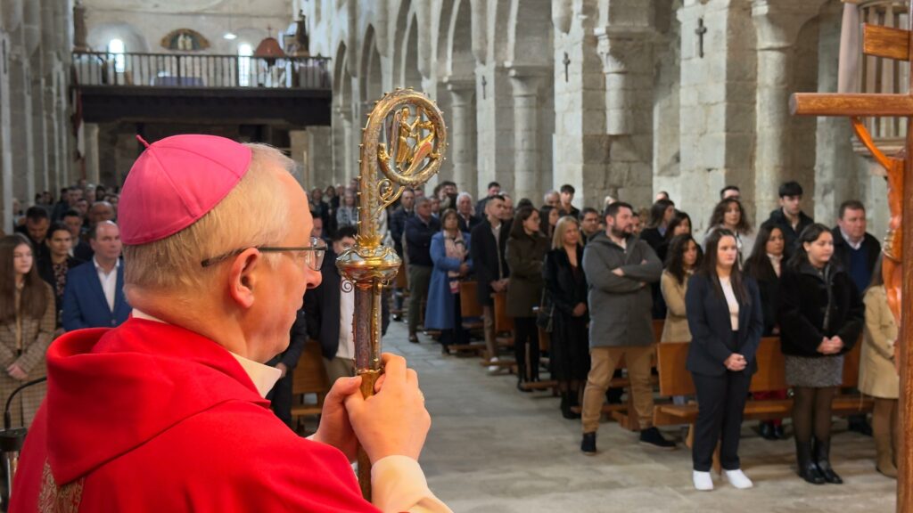 CATÓLICOS DE LUGO – Confirmaciones en Meira