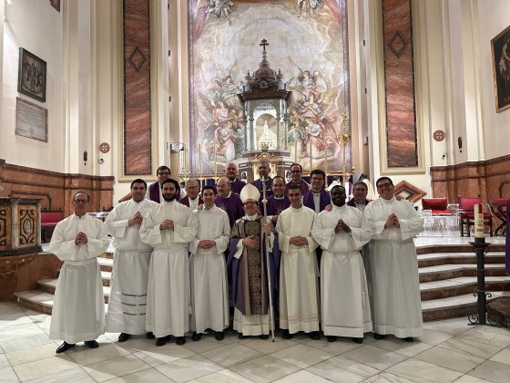 CATÓLICOS EN SEVILLA – Instituidos nuevos lectores y acólitos
