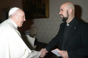 CATÓLICOS EN TOLEDO – Artículo de D. Enrique del Álamo: “¡Gracias Papa Francisco!”