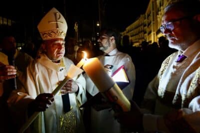 CATÓLICOS EN VALENCIA – La Catedral acoge la solemne Vigilia Pascual