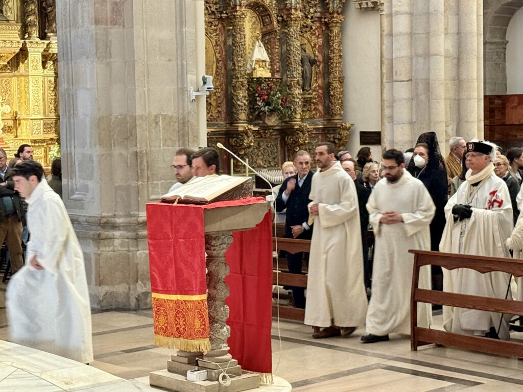 CATÓLICOS EN CANTABRIA – Celebración de la Pasión del Señor: Amor incondicional y un legado eterno