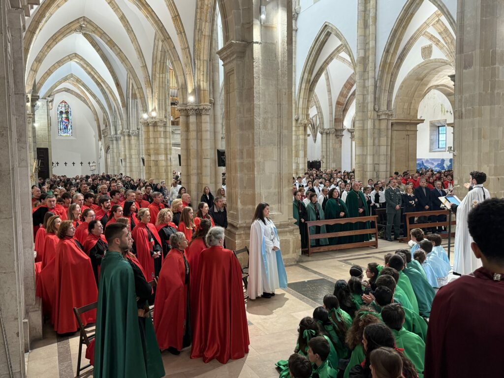 CATÓLICOS EN CANTABRIA – Domingo de Resurrección: El triunfo de la vida sobre la oscuridad de la muerte