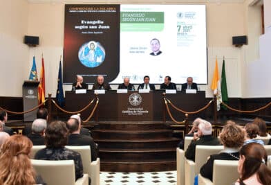 CATÓLICOS EN VALENCIA – Enrique Benavent: “Nadie puede nunca agotar a Cristo plenamente, ni apropiarse de su Evangelio”