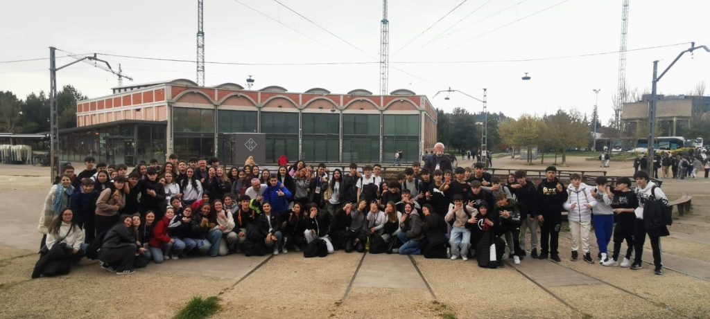 CATÓLICOS EN ÁVILA – 100 alumnos de la escuela pública de Ávila reivindican en Burgos el papel de la asignatura de Religión