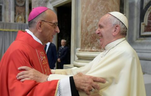 CATÓLICOS EN BARCELONA – El cardenal Omella glossa la figura del papa Francesc: «Un gran do de Déu»