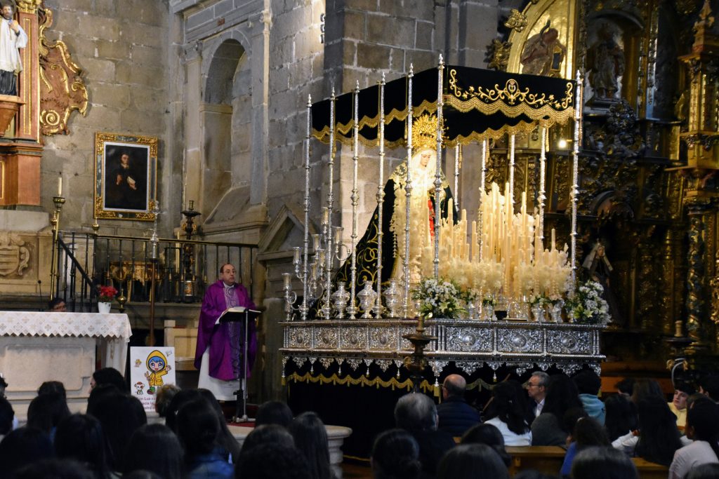 CATÓLICOS EN ÁVILA – Mons. Rico anima a los alumnos del Dioce a decir «con nuestras obras, que merece la pena seguir a Jesús»