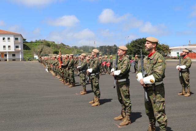 ARZOBISPADO CASTRENSE – La artillería de Tenerife conmemora la gesta del 2 de mayo