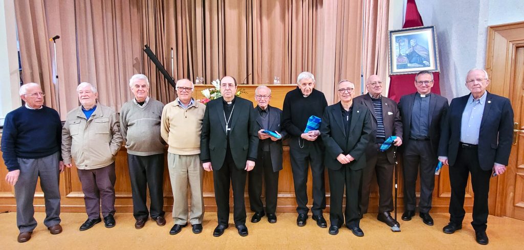 CATÓLICOS EN ÁVILA – El presbiterio abulense celebra la fiesta de su patrón, San Juan de Ávila