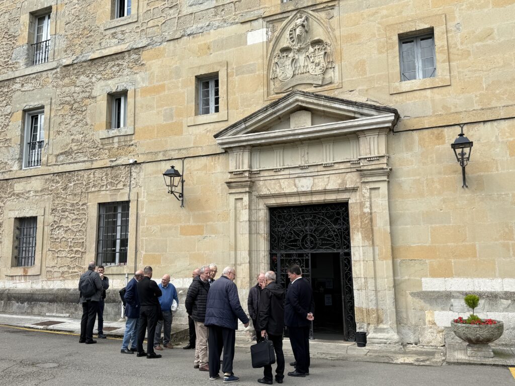 CATÓLICOS EN CANTABRIA – Celebración de San Juan de Ávila y homenaje a los sacerdotes por sus bodas de plata, oro y diamante