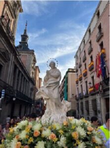 CATÓLICOS EN MADRID – Madrid acoge la 5ª edición del Rosario por la juventudSin Autor