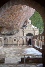 CATÓLICOS EN VALENCIA – Salida extraordinaria del Santo Cáliz a San Juan de la Peña y Jaca