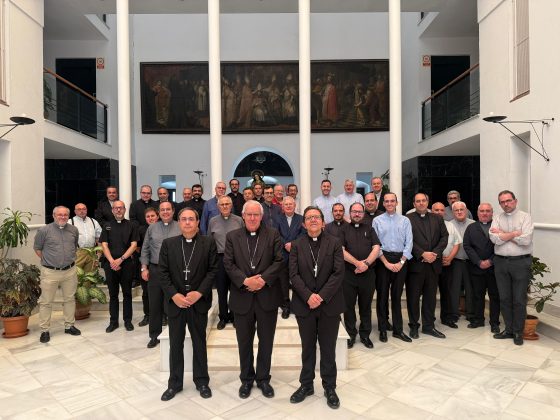 CATÓLICOS EN SEVILLA – El Consejo Presbiteral se reúne en la casa de espiritualidad Betania