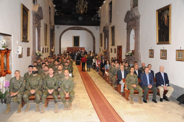 ARZOBISPADO CASTRENSE – Los militares de Tenerife se encomiendan al Cristo de La Laguna y a San Juan Bosco antes de partir de misión de paz