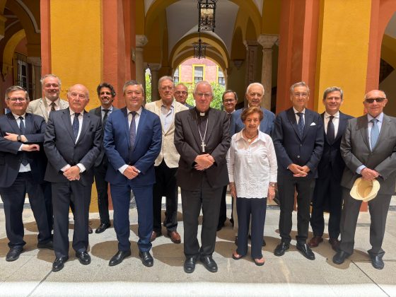 CATÓLICOS EN SEVILLA – El arzobispo insta al Patronato de la Vivienda a la búsqueda de iniciativas que faciliten el acceso a la vivienda de jóvenes familias