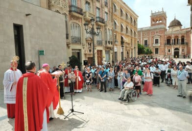 CATÓLICOS EN VALENCIA – El Arzobispo preside la Solemnidad de Pentecostés, Día de la Acción Católica y del Apostolado Seglar