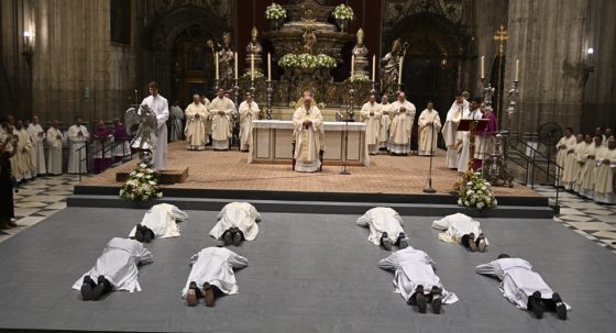 CATÓLICOS EN SEVILLA – Ordenaciones sacerdotales en la Magna Hispalense