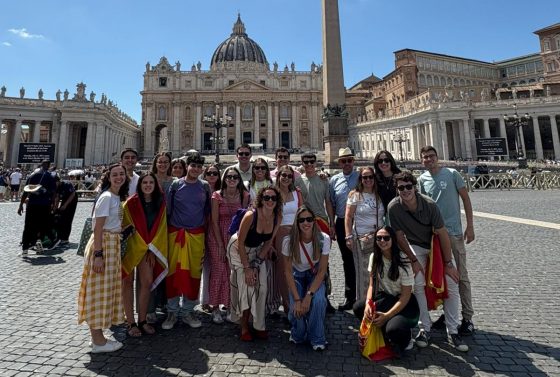 CATÓLICOS EN SEVILLA – La peregrinación sevillana al Jubileo de los Jóvenes llega a Roma