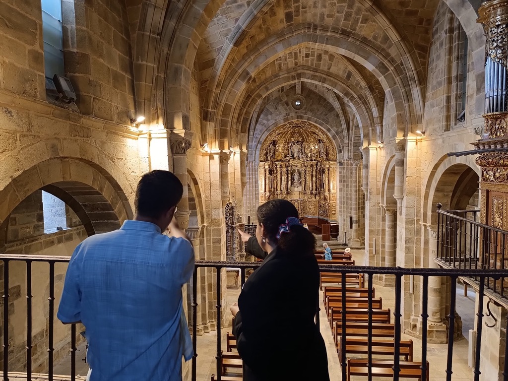 CATÓLICOS DE ASTURIAS – Visitas «personalizadas» en Valdediós, una nueva manera de conocer el Conjunto Monumental