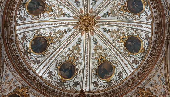 CATÓLICOS EN SEVILLA – Las pinturas de la cúpula de la iglesia del convento de Santa Clara (Morón de la Frontera)