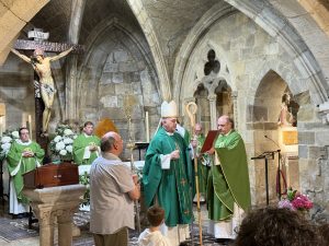 CATÓLICOS EN CANTABRIA – Los fieles del arciprestazgo de Santa María y Miera peregrinan hasta la S.I.B. Catedral de Santander con motivo del Año Jubilar