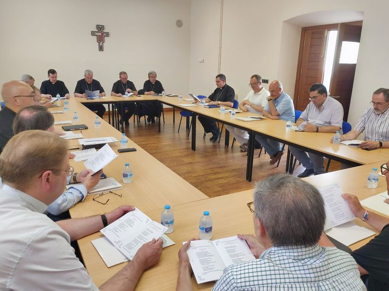 CATÓLICOS EN ÁVILA – Osma-Soria acoge el encuentro de verano de Obispos y Vicarios de la Iglesia en Castilla