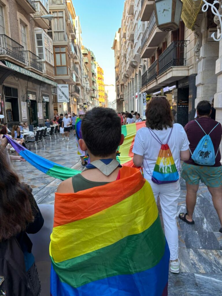 SCOUTS CATÓLICOS ESPAÑA – La marcha sigue: gracias por vivir el Orgullo con pañoleta
