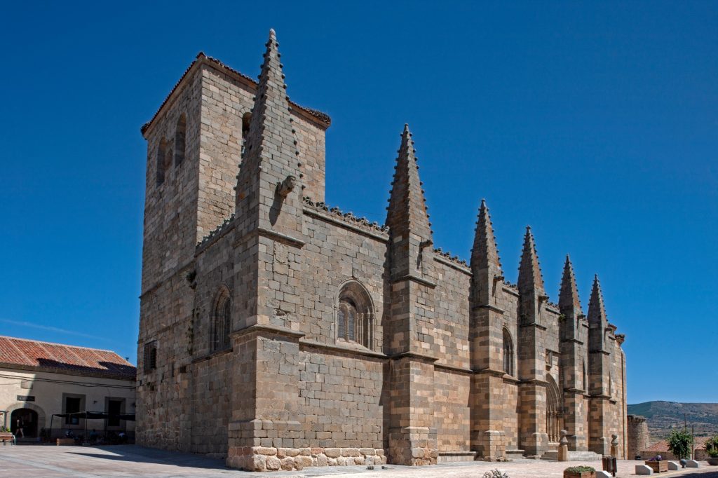 CATÓLICOS EN ÁVILA – 41 iglesias y ermitas abrirán sus puertas este verano para redescubrir el patrimonio religioso
