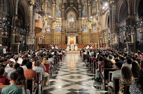CATÓLICOS EN SEVILLA – Los jóvenes sevillanos visitan la abadía de Montserrat
