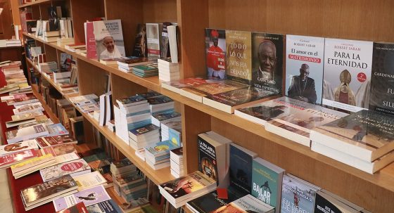 CATÓLICOS EN SEVILLA – La Librería Diocesana cierra por vacaciones
