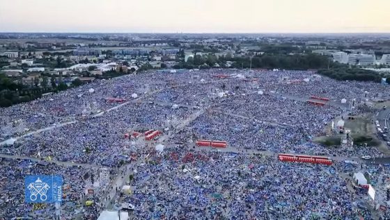 CATÓLICOS EN SEVILLA – Vigilia de oración en Tor Vergata con el papa León XIV
