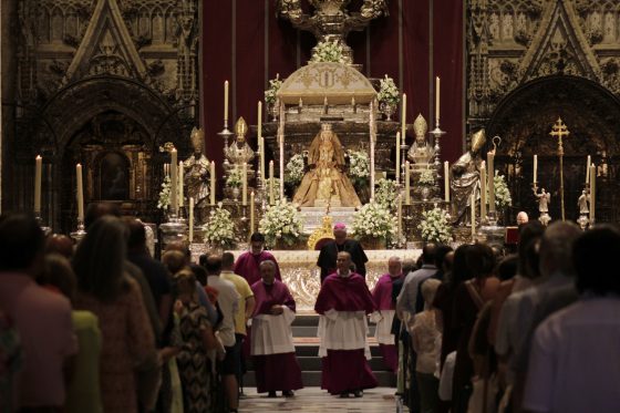 CATÓLICOS EN SEVILLA – 50 predicadores en los últimos 46 años de la novena a la patrona de Sevilla