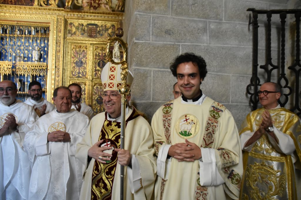CATÓLICOS EN ÁVILA – Juanjo: un nuevo sacerdote para la diócesis